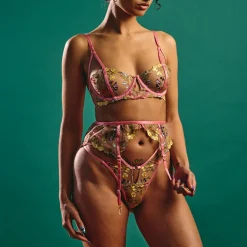 Fashion LoversStores Alberta Floral Embroidery 3pc Bra Set Pink